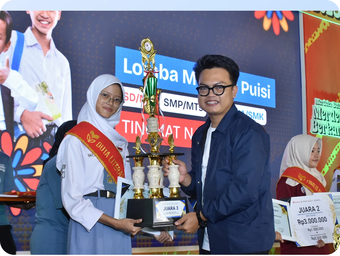 penghargaan_penulis_terbaik